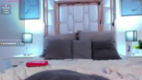 Ivy Pierce  online show from December 31, 2024, 3:09 pm