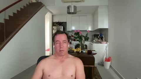 Snapshot of iwantuu2 chatting on February 19, 2026, 3:57 am chat with me to find out online show from February 19, 2026, 3:57 am