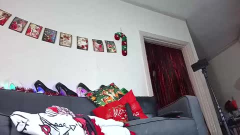 Gwen LaCourt online show from December 9, 2024, 2:17 pm