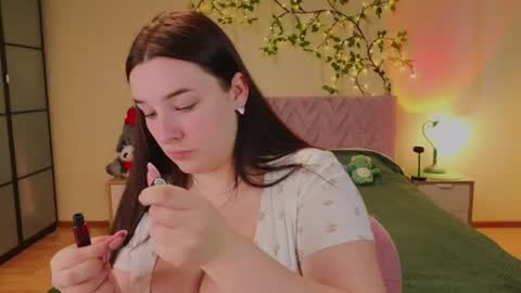 Daisy online show from June 21, 2026, 2:25 am