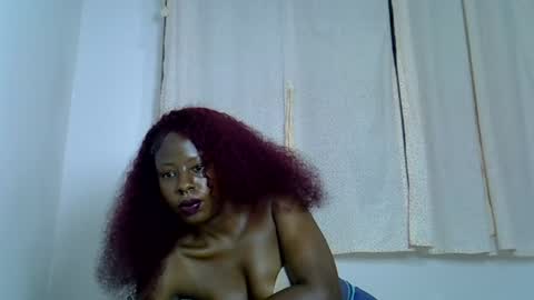 iynika online show from July 9, 2026, 11:31 pm