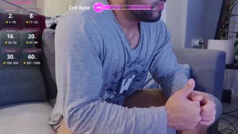 Izaak online show from September 17, 2025, 11:39 pm