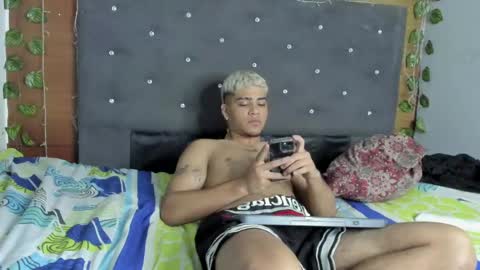 Snapshot of izaak_taylor7 chatting on January 6, 2025, 6:58 am izaack online show from January 6, 2025, 6:58 am