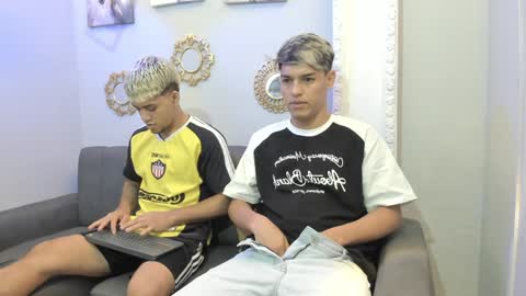 Snapshot of izaak_taylor7 chatting on January 25, 2025, 1:08 pm izaack online show from January 25, 2025, 1:08 pm