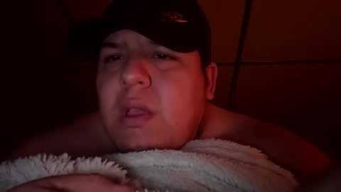 Snapshot of izak101 chatting on April 1, 2026, 11:00 am izak101 online show from April 1, 2026, 11:00 am