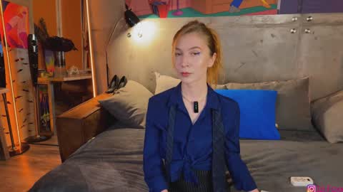 izi online show from September 21, 2025, 4:08 pm