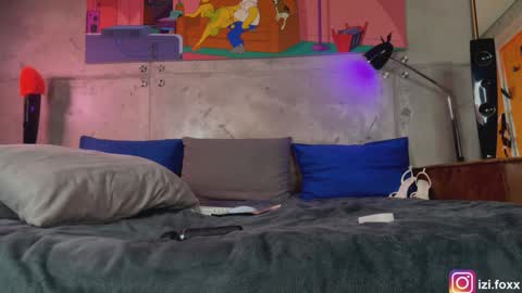 izi online show from December 13, 2025, 7:53 pm