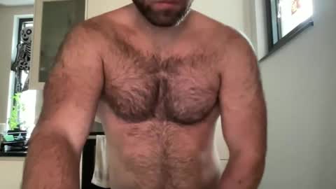 Snapshot of izylduur chatting on October 14, 2025, 8:04 am Izylduur online show from October 14, 2025, 8:04 am