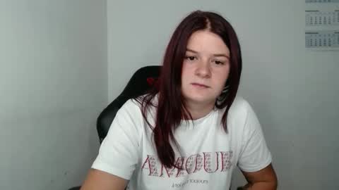 Snapshot of izzyflame18 chatting on September 9, 2025, 7:52 am Shygirl online show from September 9, 2025, 7:52 am