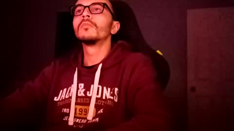 Snapshot of j1277 chatting on February 28, 2025, 11:01 pm Yoursexxyguy online show from February 28, 2025, 11:01 pm