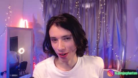 Snapshot of j_a_x_x_x_o_n chatting on October 6, 2025, 8:50 pm Hey im Jaxxxon check my info     online show from October 6, 2025, 8:50 pm