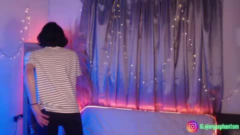 Snapshot of j_a_x_x_x_o_n chatting on October 18, 2025, 9:21 am Hey im Jaxxxon check my info     online show from October 18, 2025, 9:21 am