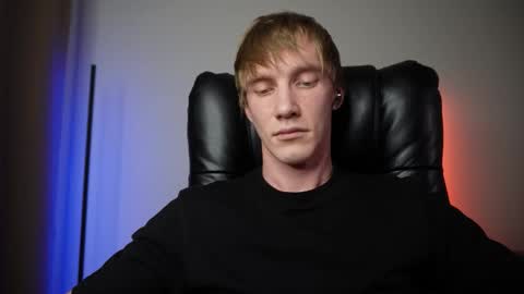 Danny online show from December 4, 2025, 8:56 am