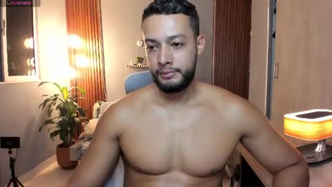 Calix  Independient model Insta and twt Calixsnake online show from July 15, 2026, 11:32 pm