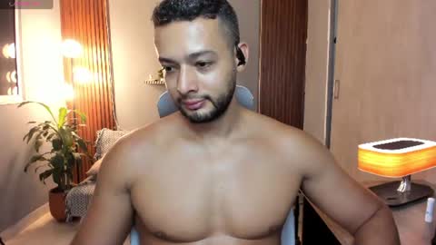 Calix  Independient model Insta and twt Calixsnake online show from August 6, 2026, 10:33 pm