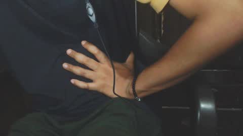 Snapshot of j_castello chatting on December 25, 2024, 8:28 pm J online show from December 25, 2024, 8:28 pm