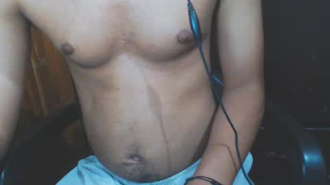 Snapshot of j_castello chatting on January 7, 2025, 3:14 am J online show from January 7, 2025, 3:14 am