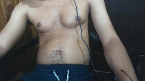 Snapshot of j_castello chatting on October 23, 2025, 1:27 am J online show from October 23, 2025, 1:27 am