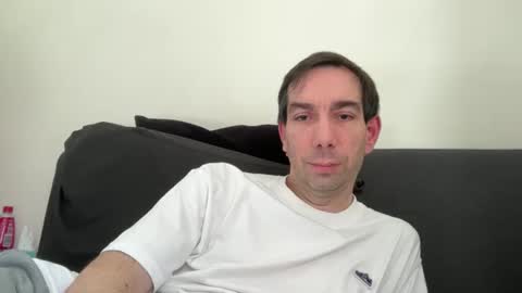 Snapshot of j_dc chatting on April 7, 2026, 3:23 pm j_dc online show from April 7, 2026, 3:23 pm
