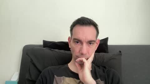 Snapshot of j_dc chatting on April 30, 2026, 2:12 pm j_dc online show from April 30, 2026, 2:12 pm