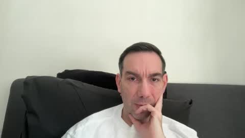 Snapshot of j_dc chatting on May 1, 2026, 2:21 pm j_dc online show from May 1, 2026, 2:21 pm
