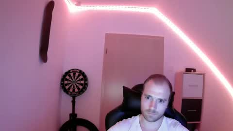 Snapshot of j_german783377 chatting on December 5, 2024, 6:11 pm here4y online show from December 5, 2024, 6:11 pm