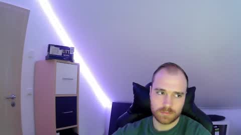 Snapshot of j_german783377 chatting on December 31, 2024, 9:53 am here4y online show from December 31, 2024, 9:53 am