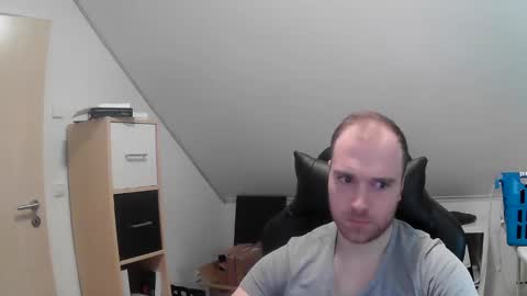 Snapshot of j_german783377 chatting on February 6, 2025, 11:21 am here4y online show from February 6, 2025, 11:21 am