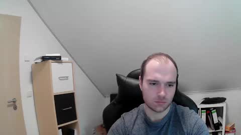 Snapshot of j_german783377 chatting on February 24, 2025, 9:32 am here4y online show from February 24, 2025, 9:32 am