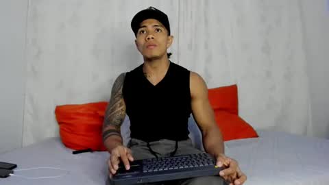 i am juan musiry independent model  online show from March 9, 2025, 5:44 am