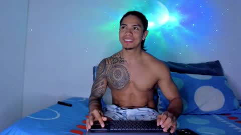 i am juan musiry independent model  online show from November 10, 2025, 12:31 am