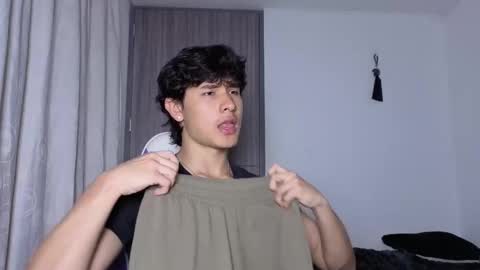 Noah online show from December 13, 2025, 8:36 pm