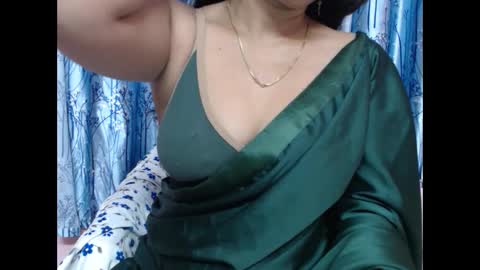 Snapshot of jaan80096 chatting on January 22, 2025, 2:48 am jaan80096 online show from January 22, 2025, 2:48 am