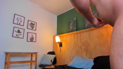 Snapshot of jabob_coper chatting on February 10, 2025, 9:14 am David online show from February 10, 2025, 9:14 am