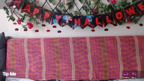 Jack and Emily online show from October 17, 2025, 5:04 pm