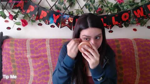 Jack and Emily online show from October 28, 2025, 4:53 pm