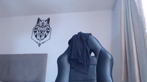 Snapshot of jack_master_muscle chatting on February 14, 2026, 9:11 pm jack and leah online show from February 14, 2026, 9:11 pm