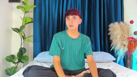 Snapshot of jack_noir chatting on September 24, 2025, 1:47 pm Jack online show from September 24, 2025, 1:47 pm