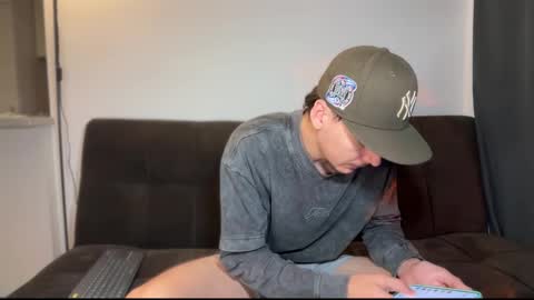 INDEPENDENT MODEL online show from January 14, 2026, 11:05 am