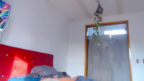 Laick online show from April 8, 2026, 9:48 pm