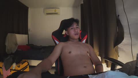 jack_th54 online show from September 14, 2025, 4:39 pm