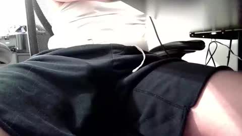 Snapshot of jackaverage14 chatting on September 19, 2025, 2:40 pm Jackaverage14 online show from September 19, 2025, 2:40 pm