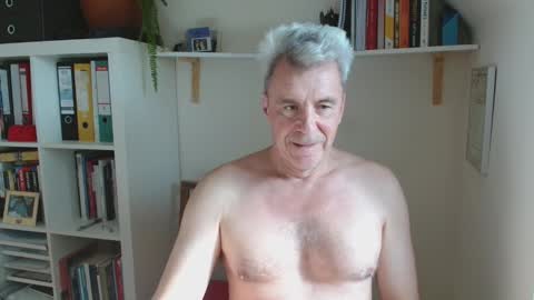 Snapshot of jackblack650 chatting on October 28, 2025, 11:47 am jackblack650 online show from October 28, 2025, 11:47 am