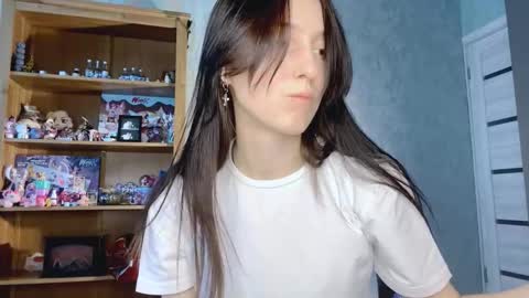 Alice online show from November 14, 2025, 9:30 am