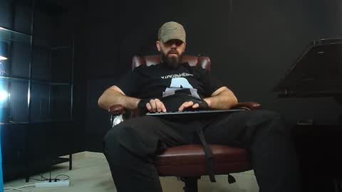 Snapshot of jackethann chatting on December 21, 2024, 6:19 am JackEthan online show from December 21, 2024, 6:19 am