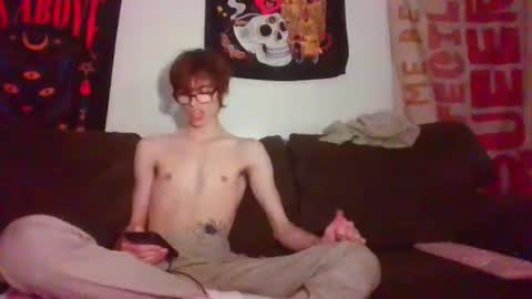 sophi scott online show from October 19, 2025, 12:33 am