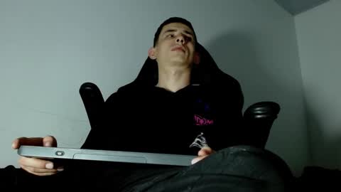 Snapshot of jackk_ho chatting on December 10, 2024, 7:05 am Jack online show from December 10, 2024, 7:05 am