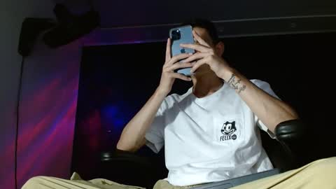 Snapshot of jackk_ho chatting on January 14, 2025, 2:19 am Jack online show from January 14, 2025, 2:19 am