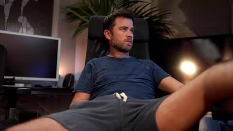 Snapshot of jackoffdude85 chatting on January 16, 2026, 8:40 am Colten Carter online show from January 16, 2026, 8:40 am