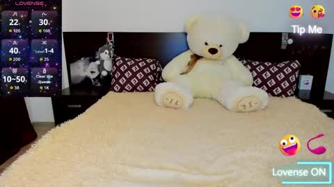 sallyevans online show from May 5, 2026, 4:42 am